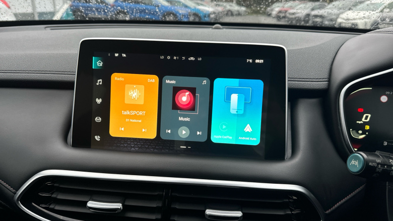 MG HS 1.5 T-GDI Trophy 5dr DCT Petrol Hatchback